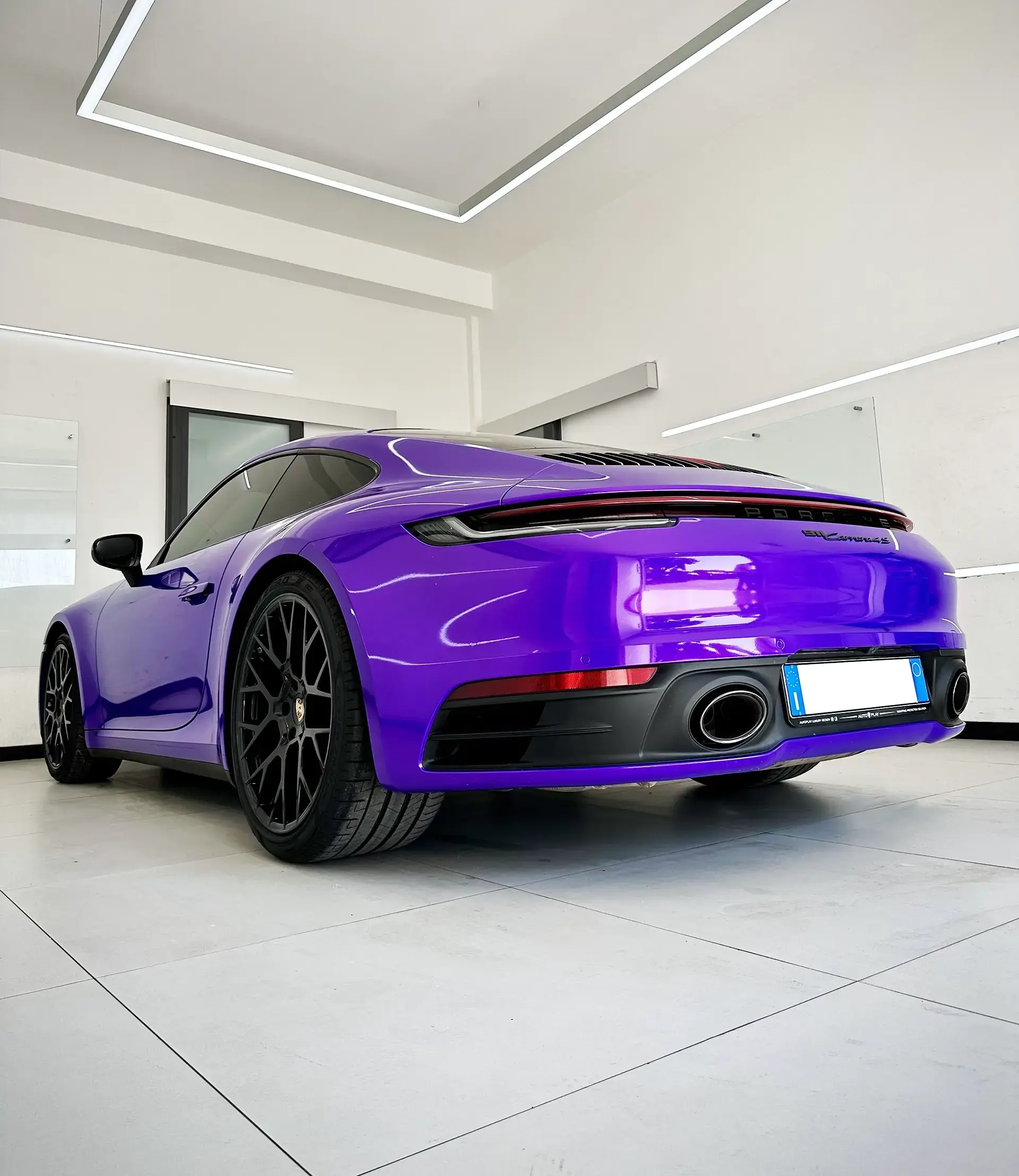 Porsche 911 Carrera 4S – Ultra Violet
