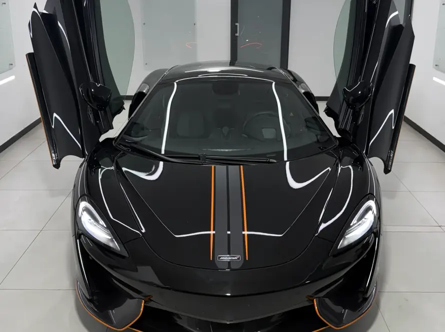 McLaren 570 GT, PPF effetto carbonio, Play Solution Napoli